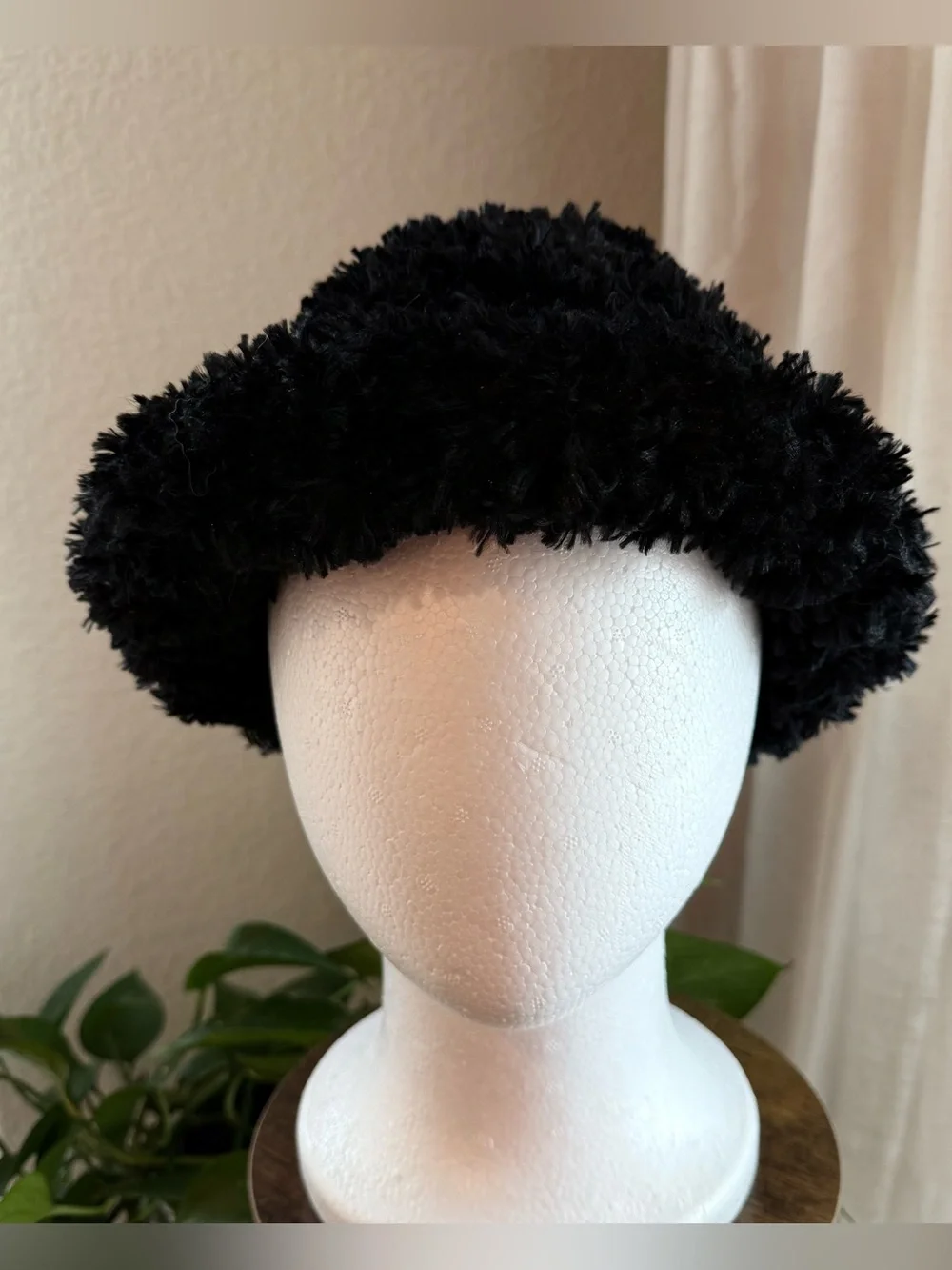Vtg Limited Too Black Fuzzy Faux Fur Bucket Hat Beanie Hat